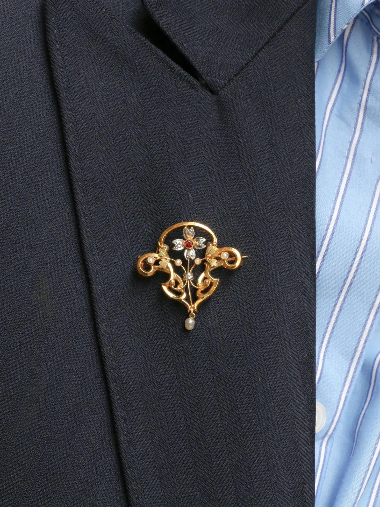 Broche-Pendentif Art-Nouveau Or jaune Perles fines Diamants Grenat sold by 58 Facettes product image thumbnail 3