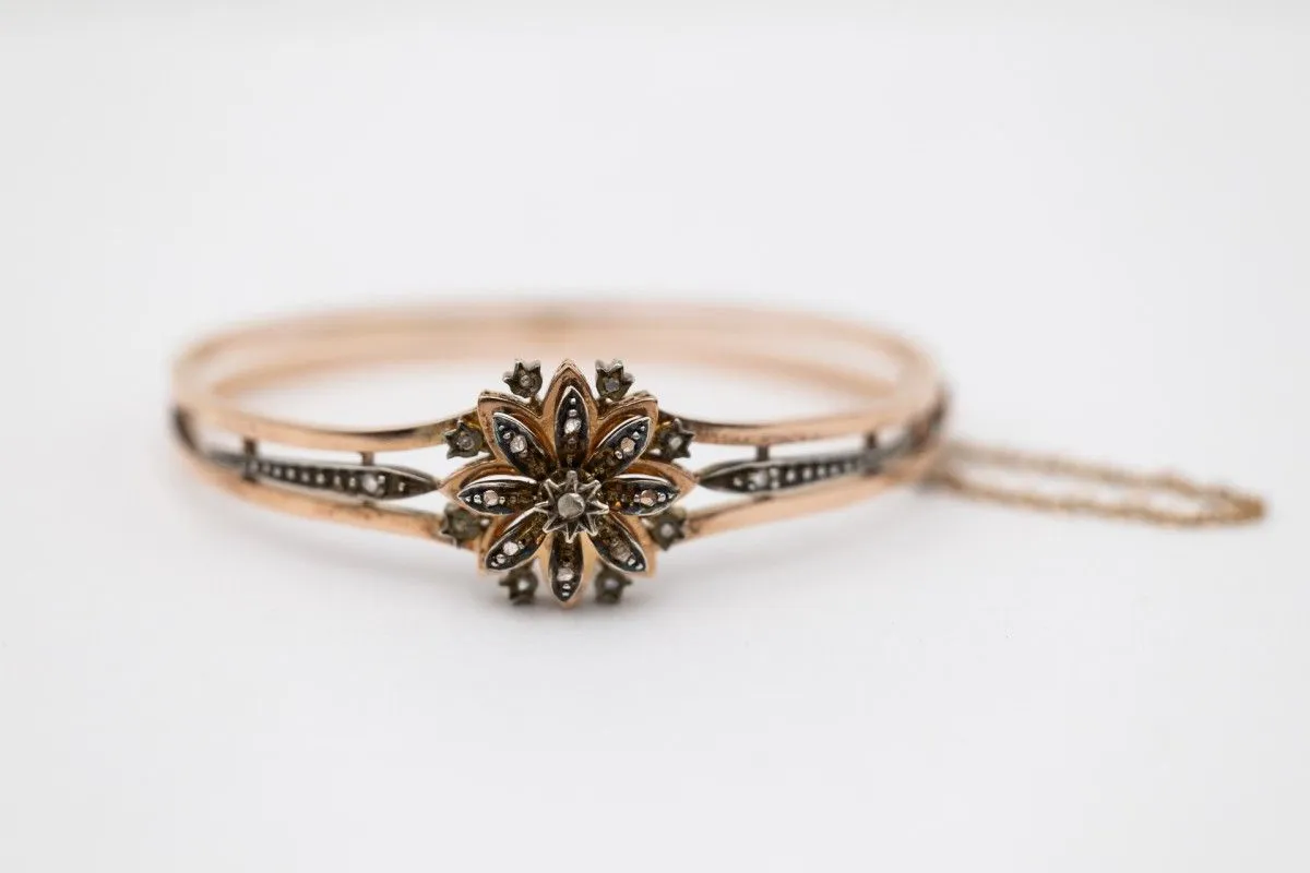 Bracelet rigide motif floral en or 18k et diamants taille rose made by 58 Facettes