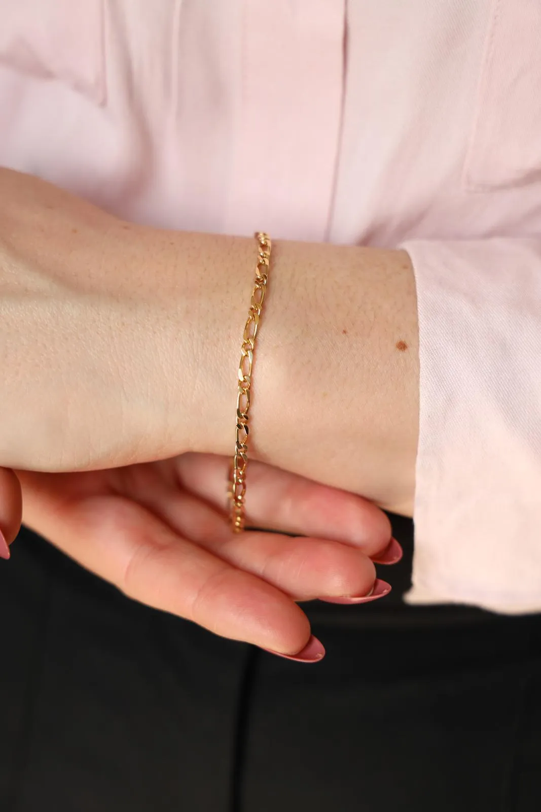 Bracelet maille Figaro en or jaune 18 carats sold by 58 Facettes product image thumbnail 2