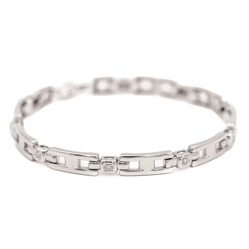 Bracelet en or blanc 18 carats serti de diamants sold by 58 Facettes