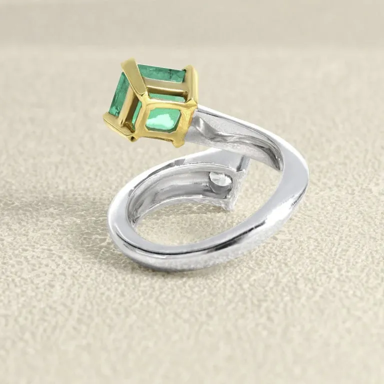 Bague en or gris 18 carats avec émeraude de Colombie et diamant sold by 58 Facettes product image thumbnail 4