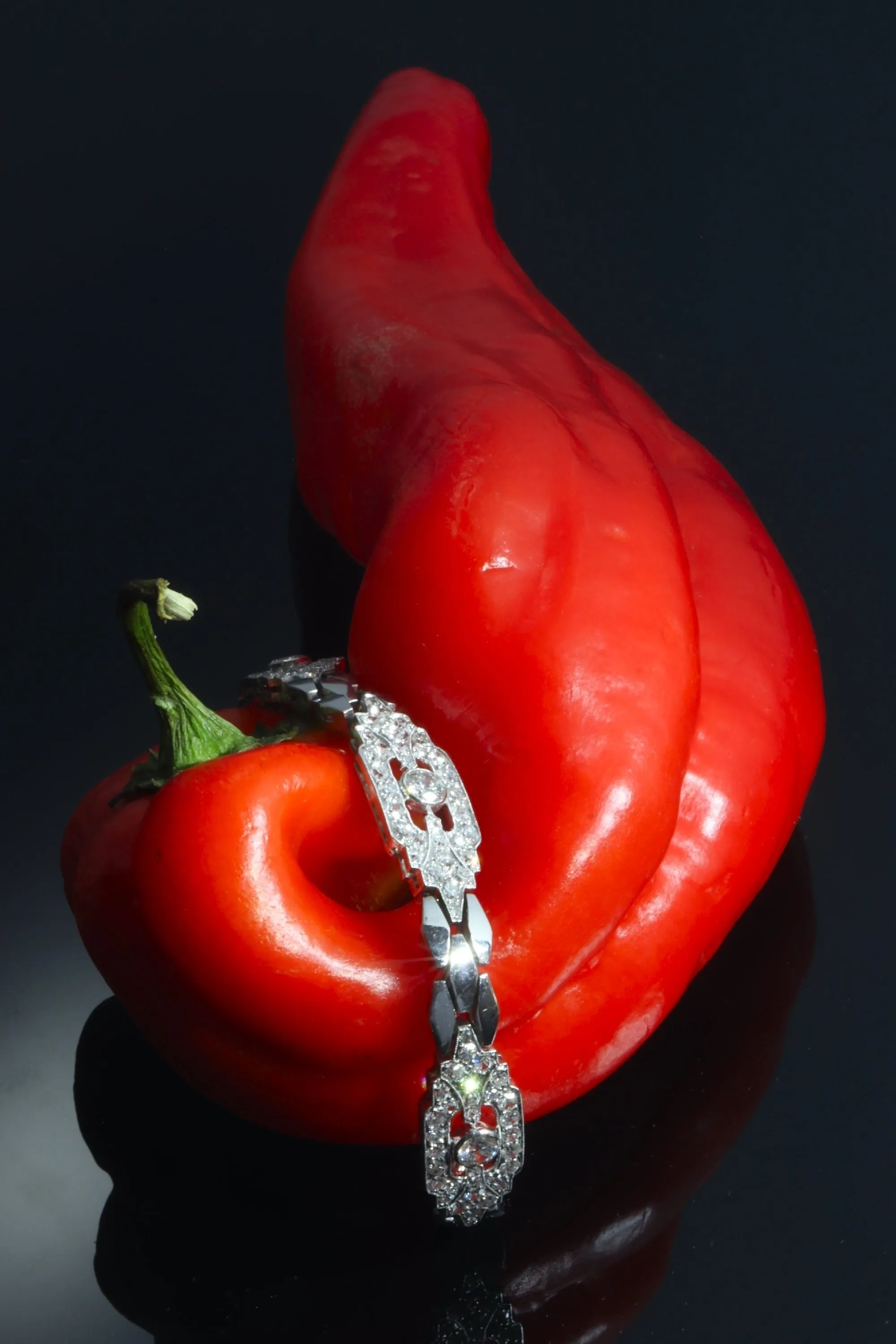 Bracelet vintage en platine et or blanc 18K serti de 179 diamants sold by 58 Facettes product image thumbnail 2