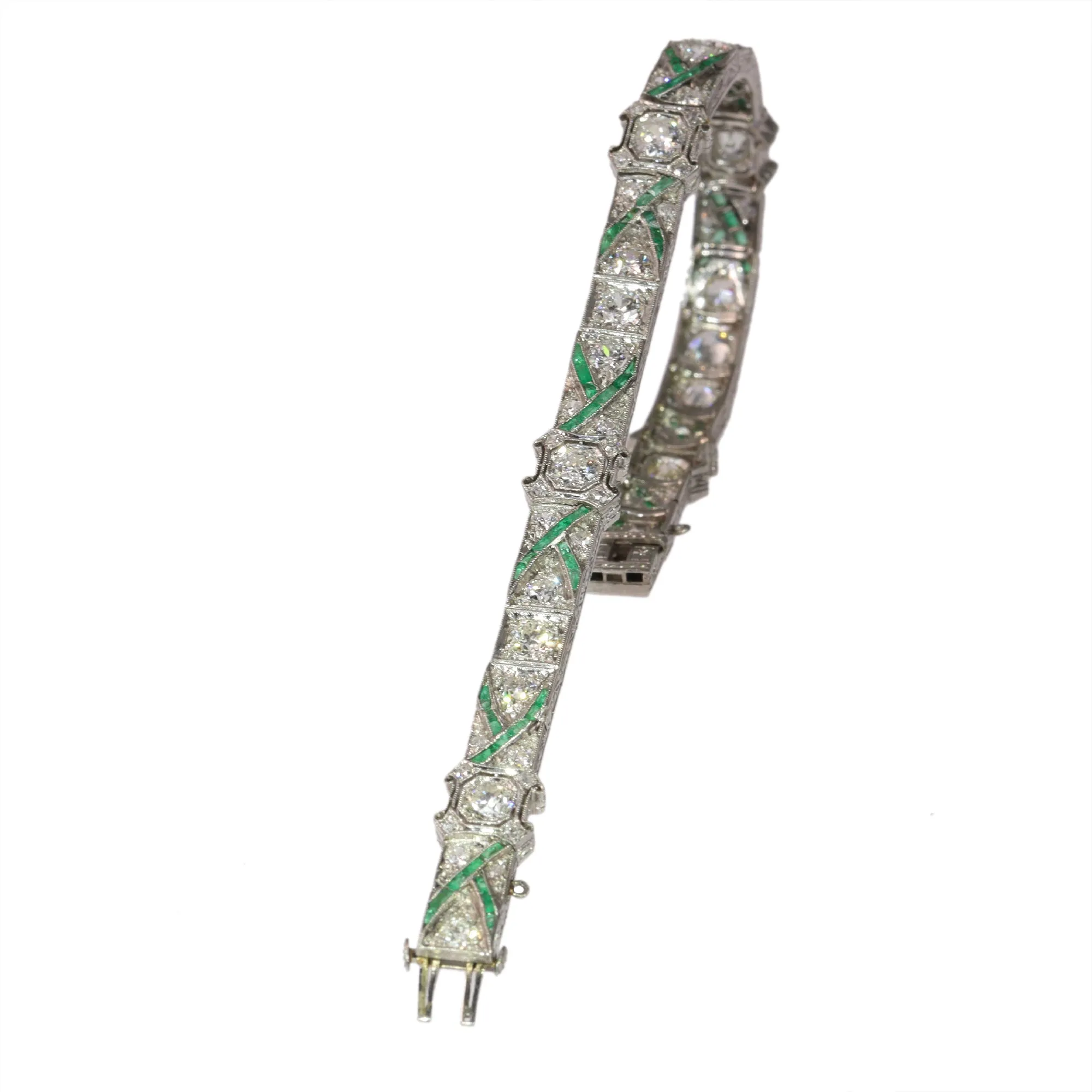 Art déco - Bracelet en platine avec diamants et émeraudes, vers 1920 sold by 58 Facettes