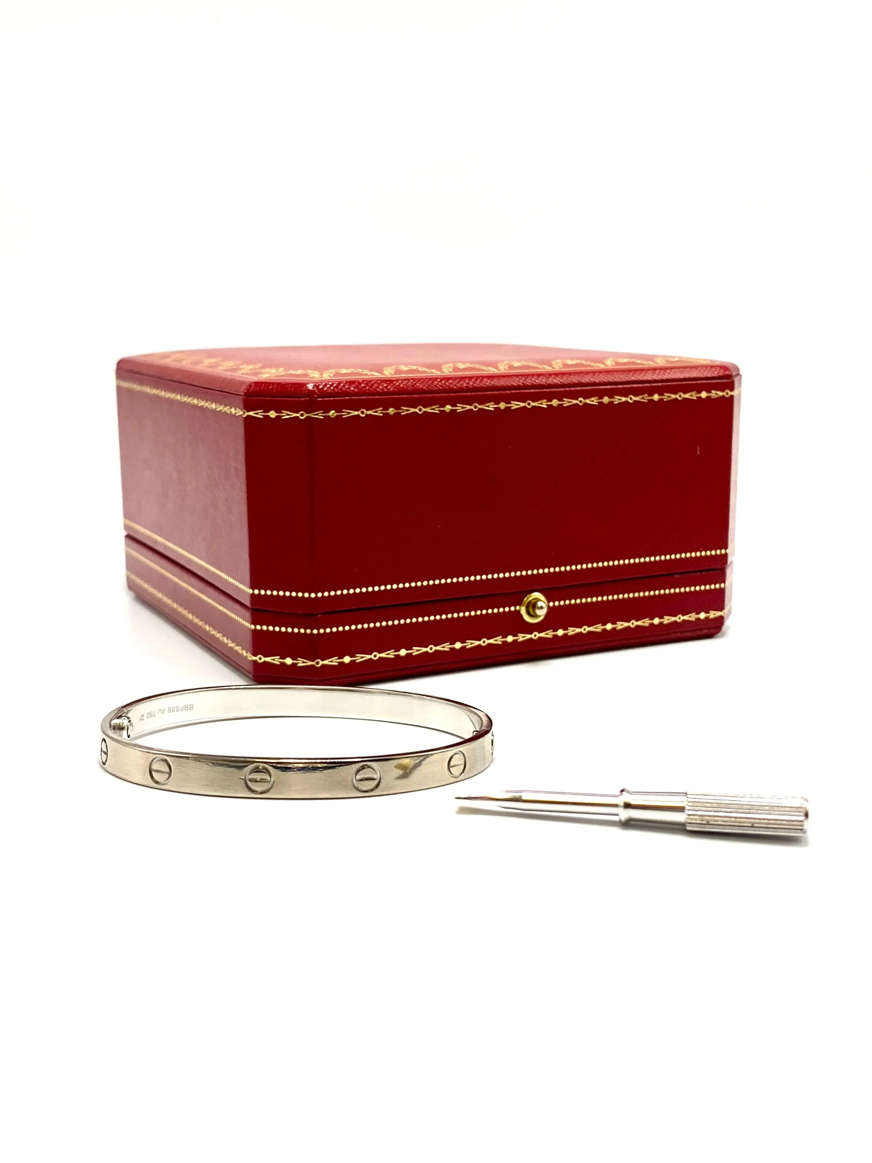 Cartier Love Classique - Bracelet en or gris 18k (T. 19) sold by 58 Facettes product image thumbnail 4