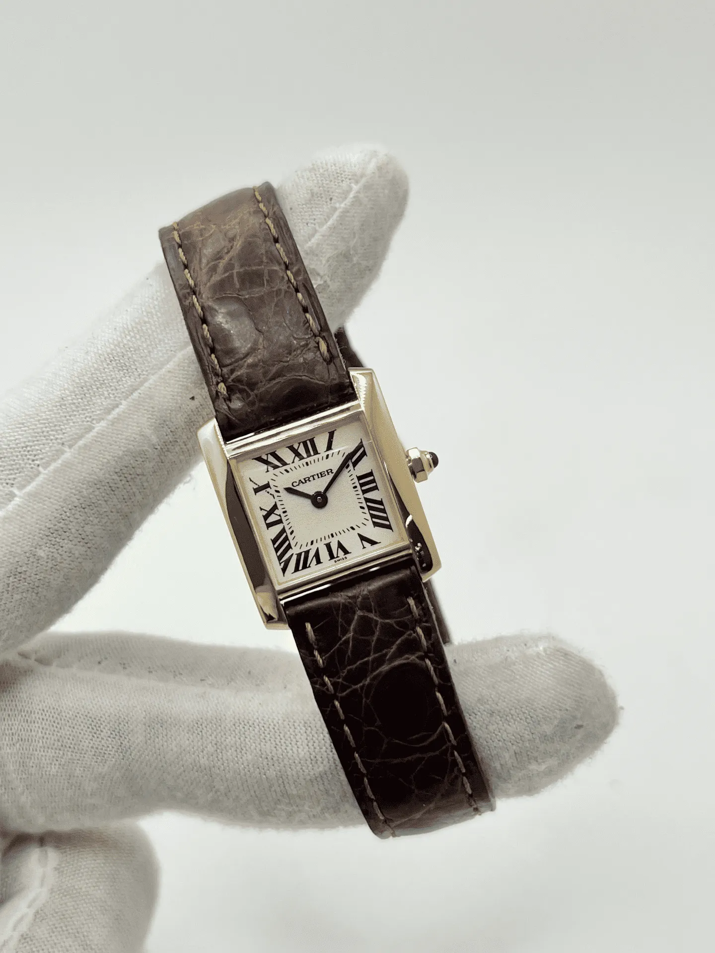 Cartier Tank Française sold by 58 Facettes product image thumbnail 3