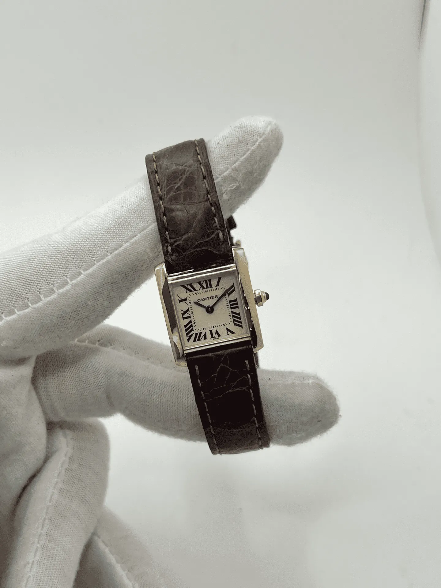 Cartier Tank Française sold by 58 Facettes product image thumbnail 4