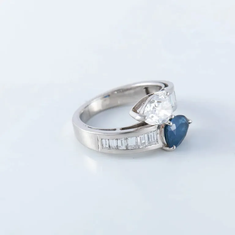 Bague toi & moi en platine saphir et diamant poire sold by 58 Facettes product image thumbnail 4
