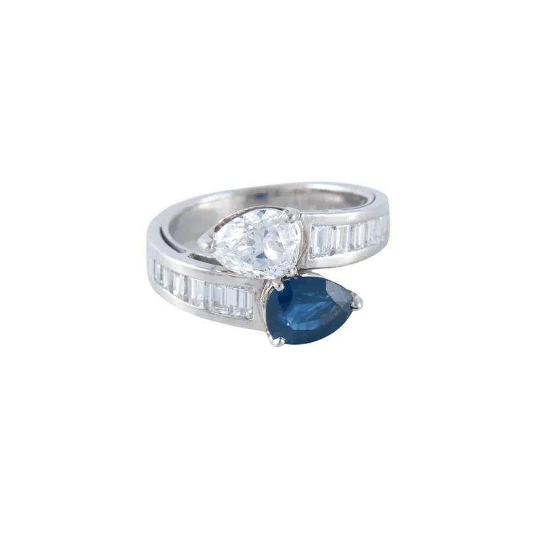 Bague toi & moi en platine saphir et diamant poire sold by 58 Facettes
