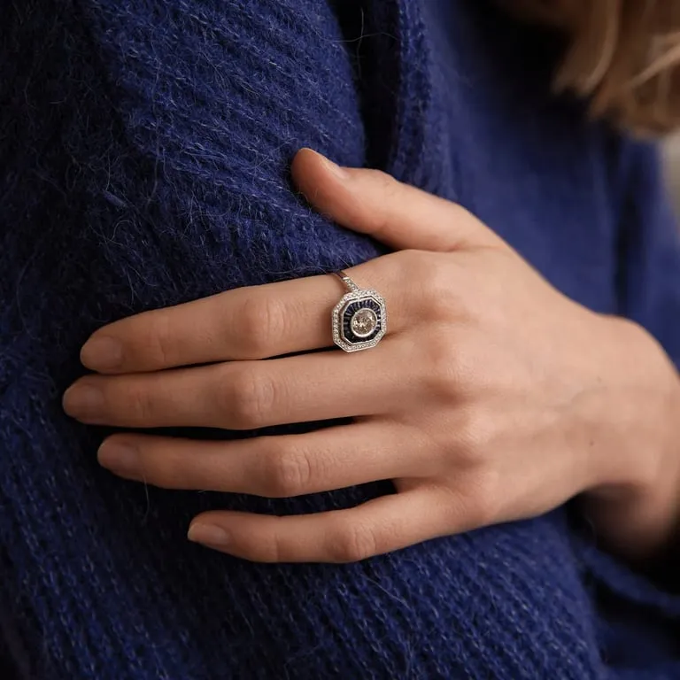 Bague Art déco en or blanc 18 carats, diamant et saphirs sold by 58 Facettes product image thumbnail 3