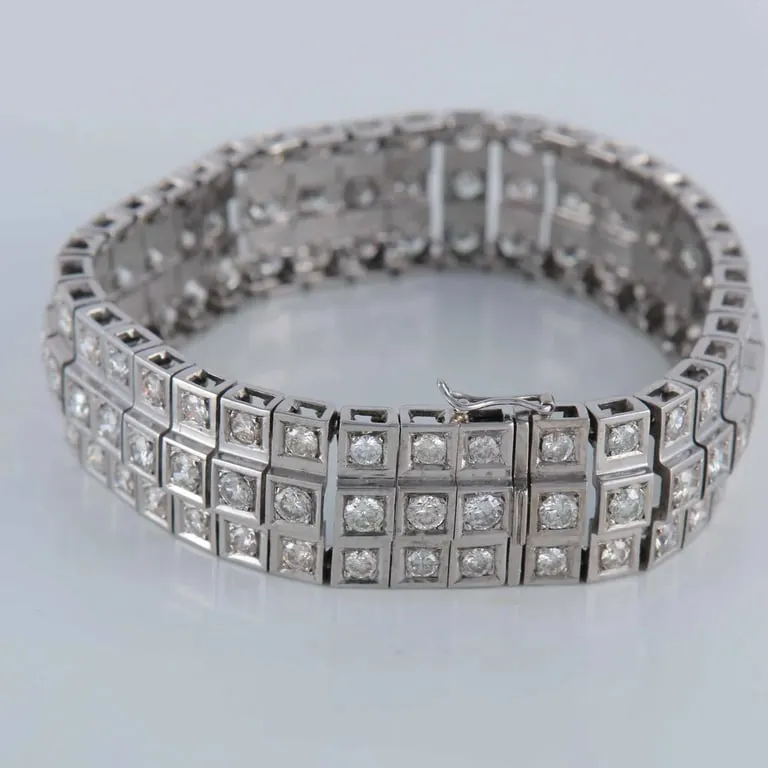 Bracelet ligne de diamants en or blanc 750 sold by 58 Facettes product image thumbnail 3
