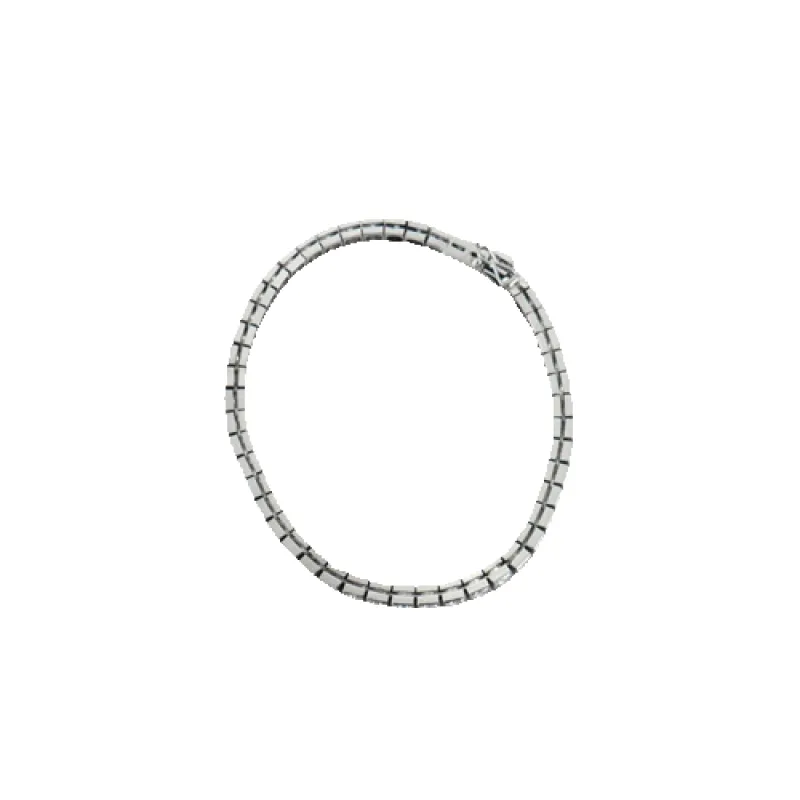 Bracelet ligne tennis en or blanc 18 carats et diamants sold by 58 Facettes