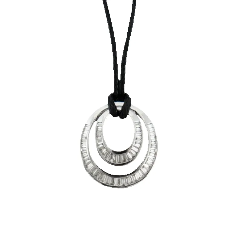 Pendentif en or blanc 750 serti de diamants taille baguette made by 58 Facettes