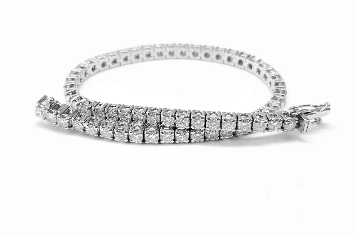 Bracelet tennis rivière en or blanc 18k et diamants sold by 58 Facettes product image thumbnail 5
