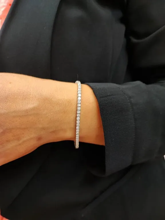 Bracelet tennis rivière en or blanc 18k et diamants sold by 58 Facettes product image thumbnail 4