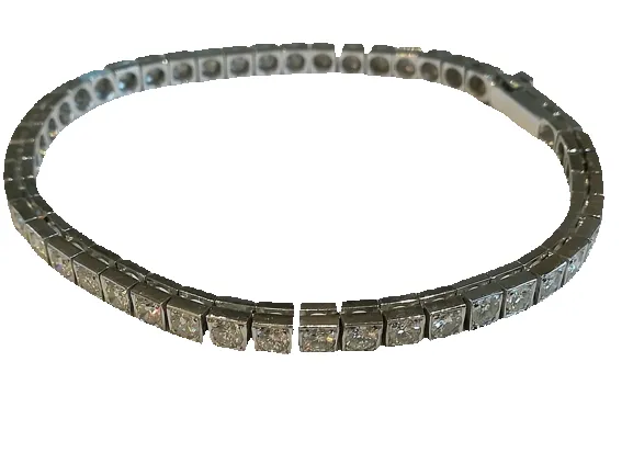 Bracelet ligne en or blanc 18 cts et diamants sold by 58 Facettes