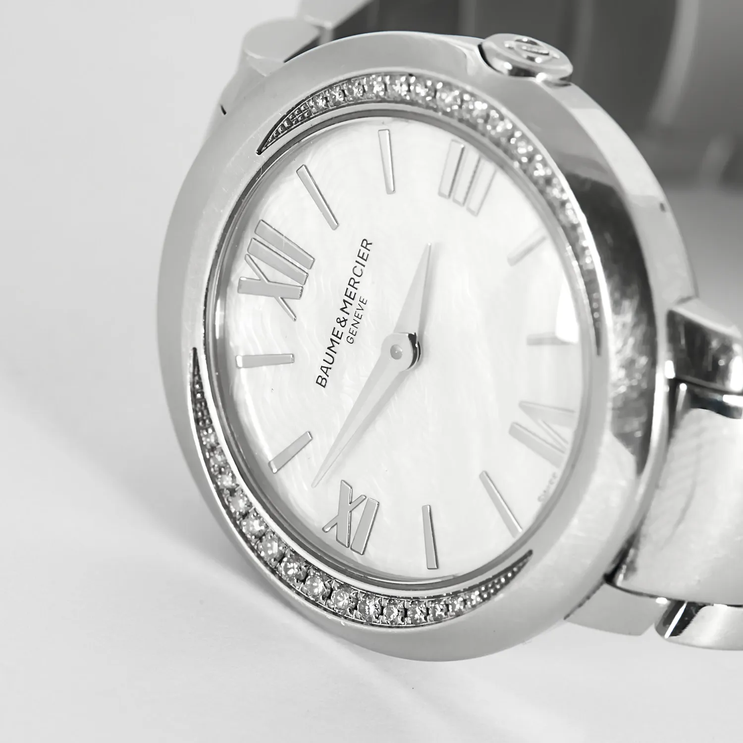 Baume et Mercier - Montre de dame en acier et diamants sold by 58 Facettes product image thumbnail 5