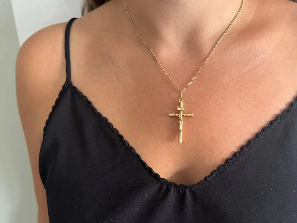 Pendentif crucifix INRI en or jaune 18 carats sold by 58 Facettes product image thumbnail 2