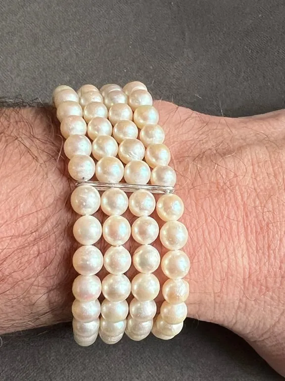 Bracelet 4 rangs de perles de culture, fermoir en or gris 18K sold by 58 Facettes product image thumbnail 3