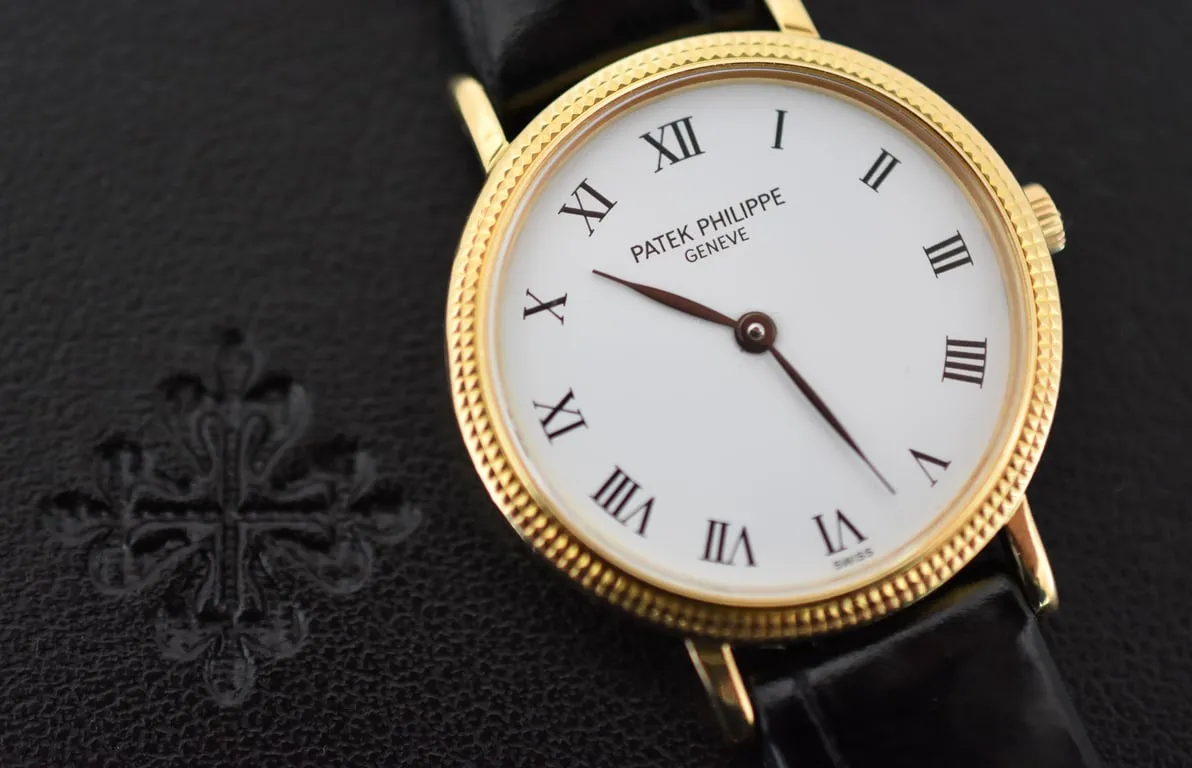 Patek Philippe Calatrava - Montre « Clous de Paris » en or jaune 18 ct sold by 58 Facettes product image thumbnail 5