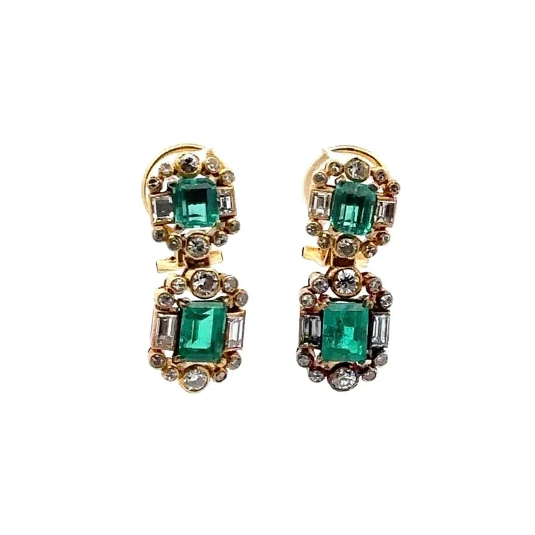 Boucles d’oreilles pendantes émeraudes et diamants en or jaune 18k sold by 58 Facettes