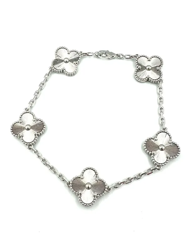 Van Cleef & Arpels Vintage Alhambra - Bracelet en or blanc 18K sold by 58 Facettes