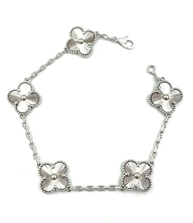Van Cleef & Arpels Vintage Alhambra - Bracelet en or blanc 18K sold by 58 Facettes product image thumbnail 2