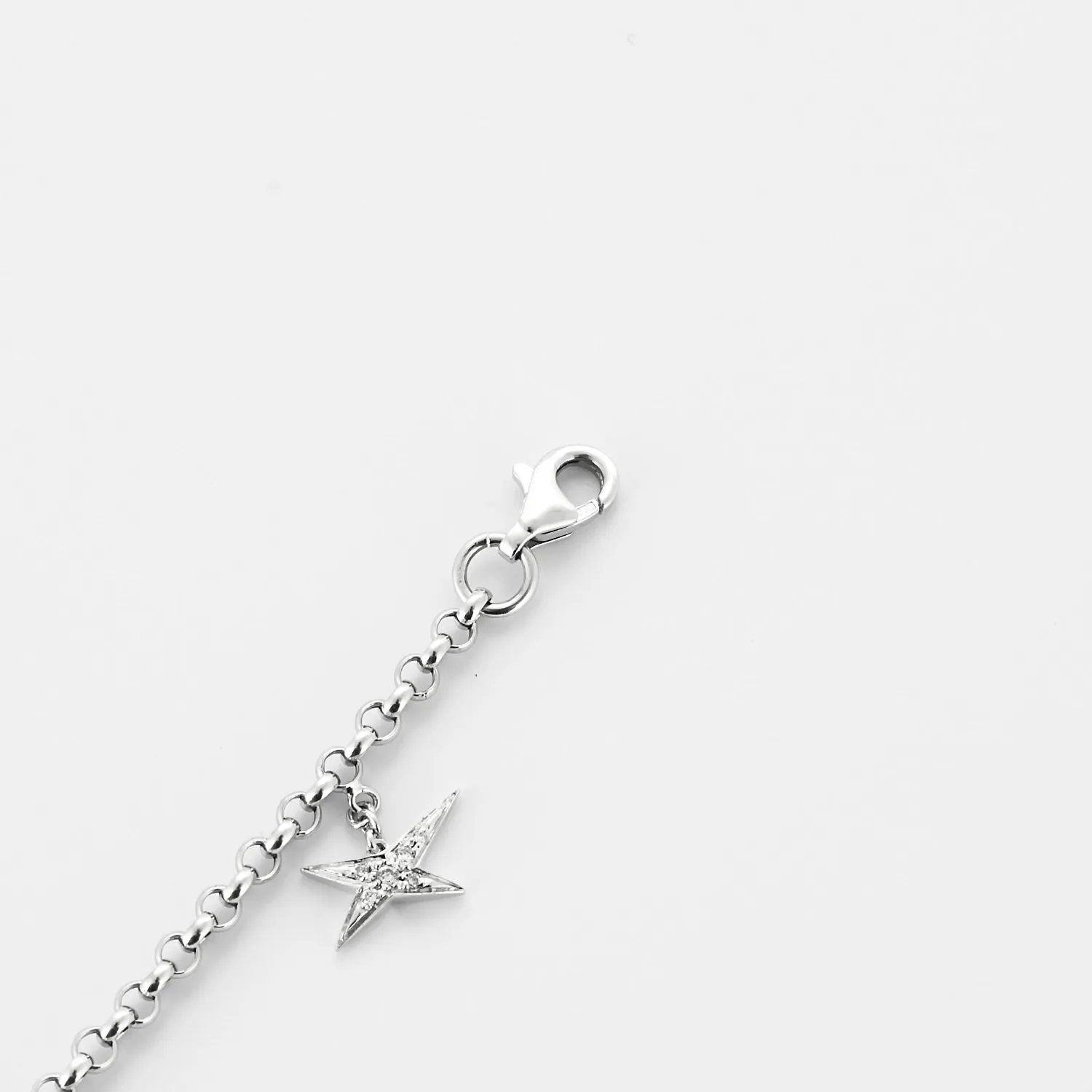 Mauboussin - Etoile divine - Bracelet en or gris et diamants sold by 58 Facettes product image thumbnail 5