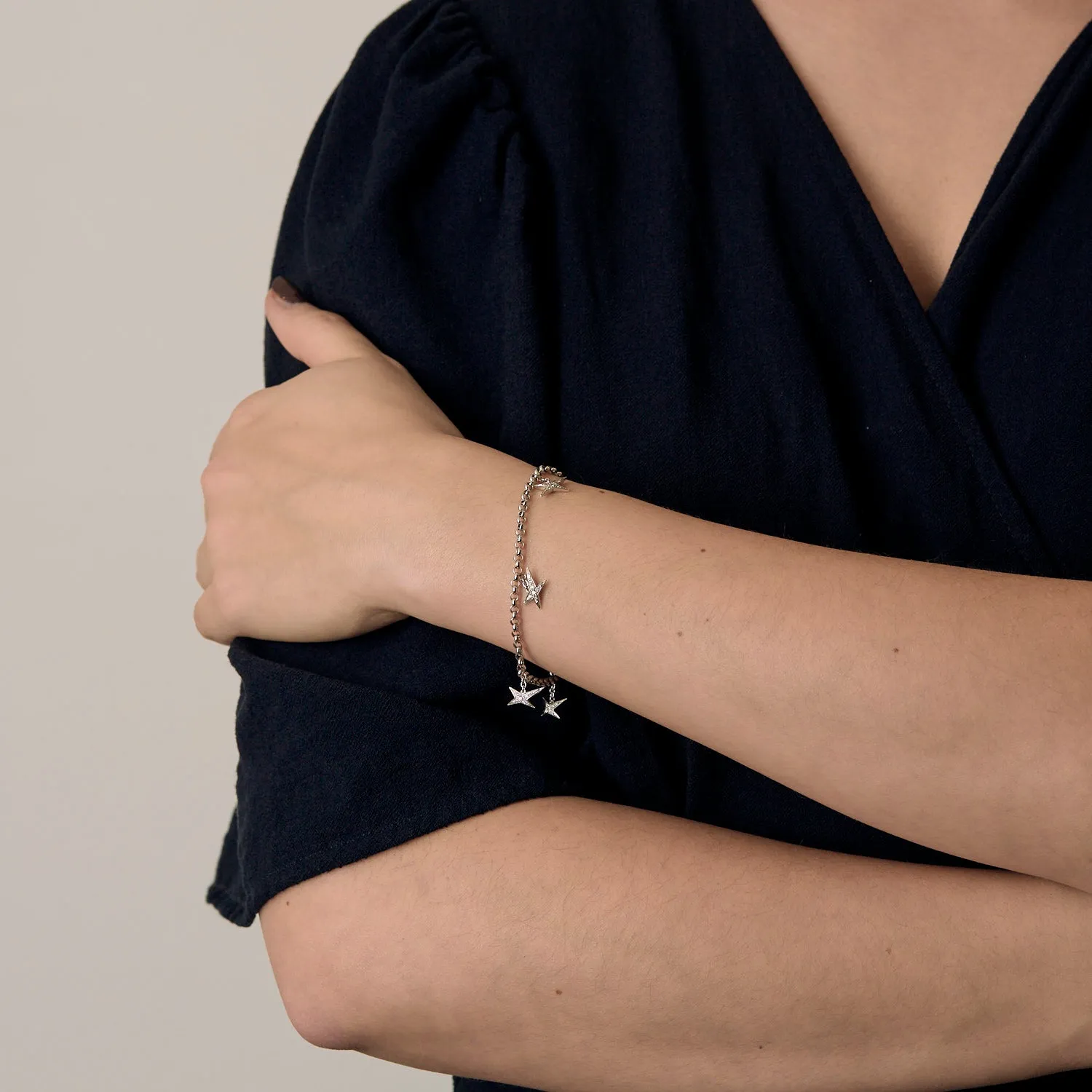 Mauboussin - Etoile divine - Bracelet en or gris et diamants sold by 58 Facettes product image thumbnail 2