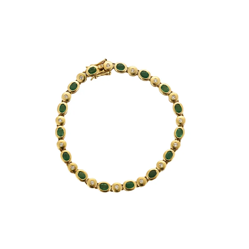Bracelet en or jaune 18 carats à émeraudes et diamants sold by 58 Facettes
