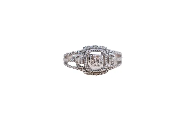 Bague ajourée en or blanc 18 carats sertie de diamants sold by 58 Facettes
