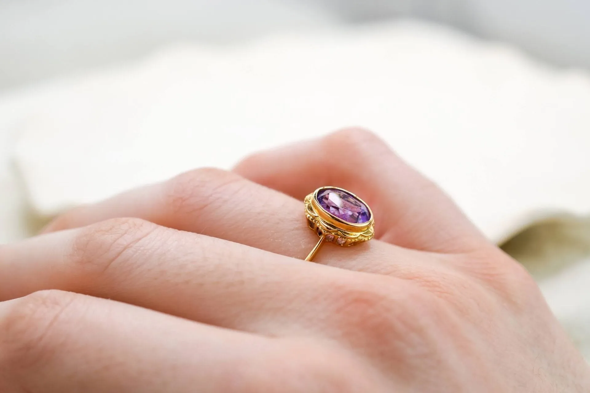 Bague fleur en or jaune 18 carats avec améthyste sold by 58 Facettes product image thumbnail 3