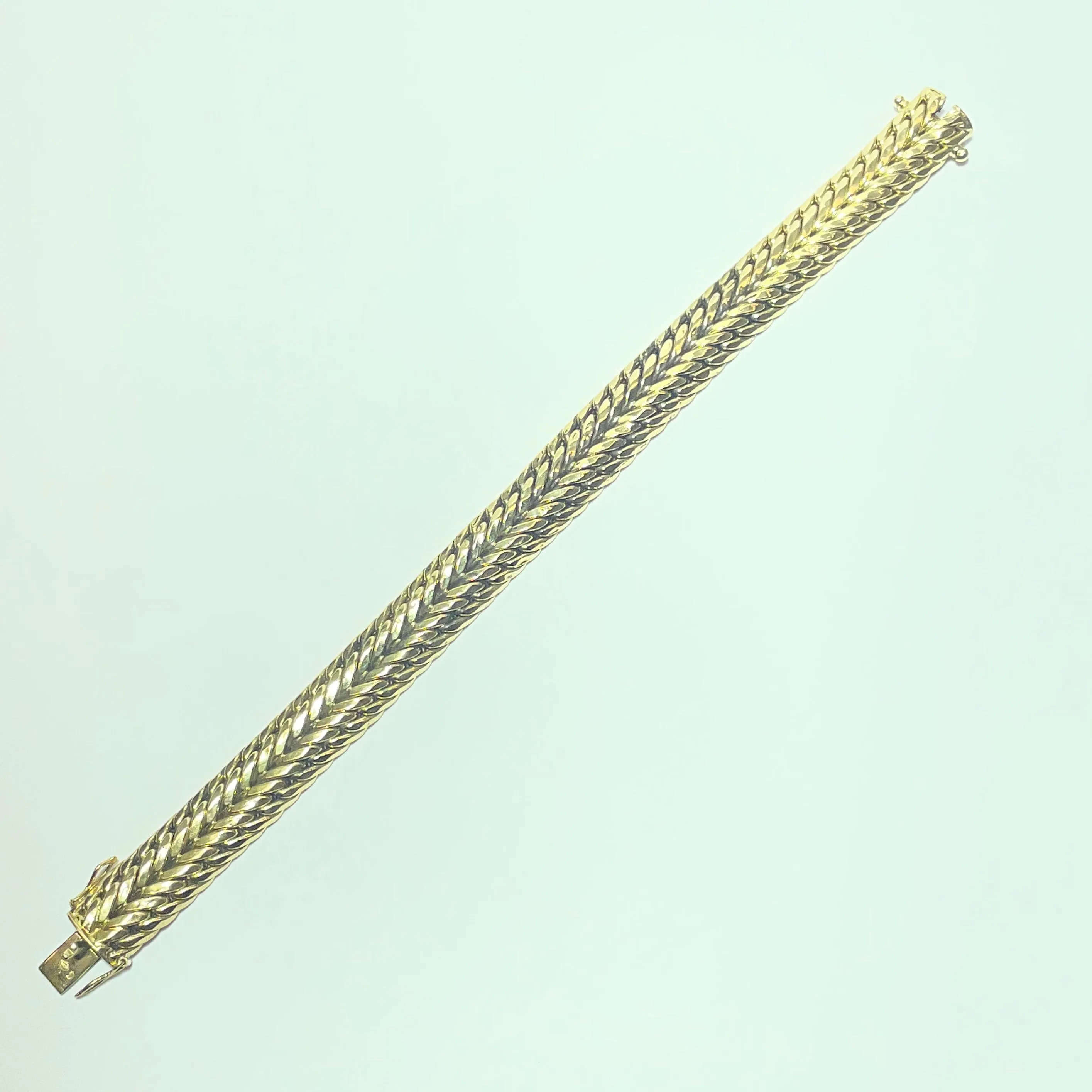Bracelet maille américaine en or jaune 18 carats 19,63 g sold by 58 Facettes product image thumbnail 3