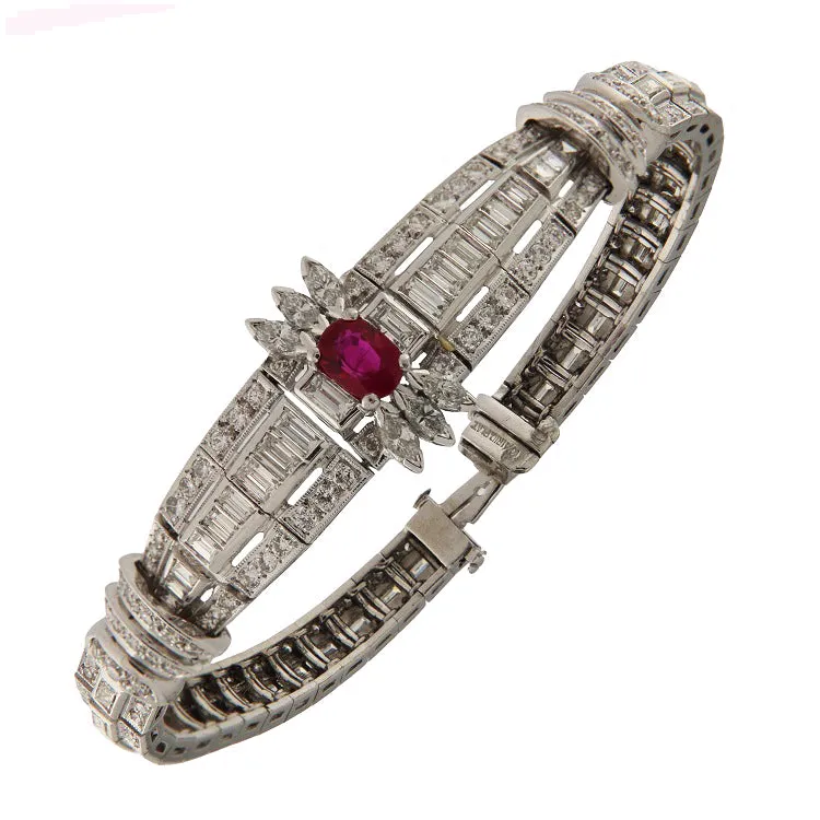 Bracciale en platine - Rubis ovale et diamants 4,22 ct sold by 58 Facettes