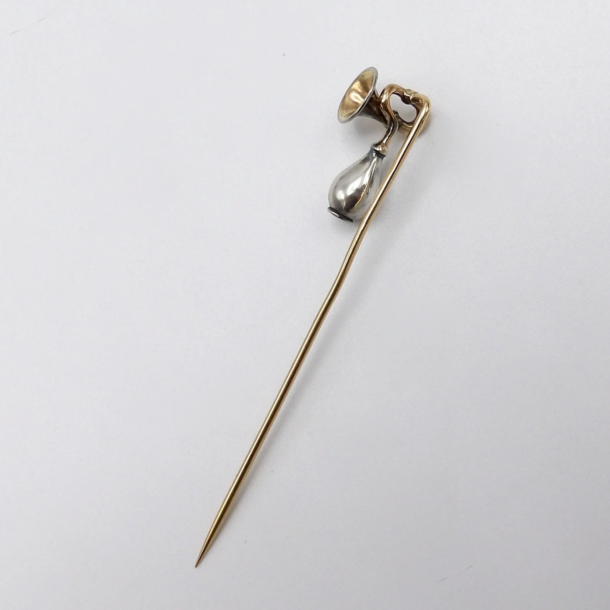 Épingle à cravate victorienne - Corne de vélo en or 14 carats sold by 58 Facettes product image thumbnail 3