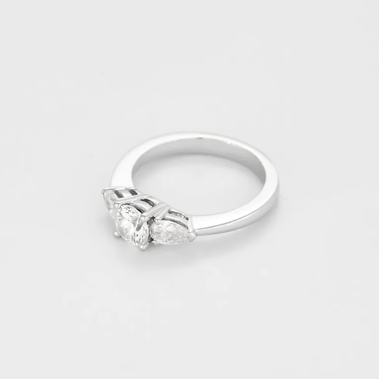 Bague solitaire en or blanc et diamant sold by 58 Facettes product image thumbnail 3