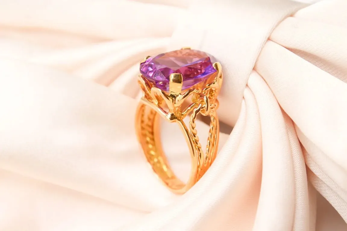 Bague motif corde en or jaune 750 sertie d’une améthyste sold by 58 Facettes product image thumbnail 2