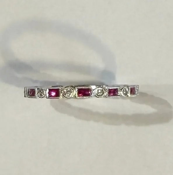 Alliance tour complet en or blanc, rubis et diamants sold by 58 Facettes product image thumbnail 3