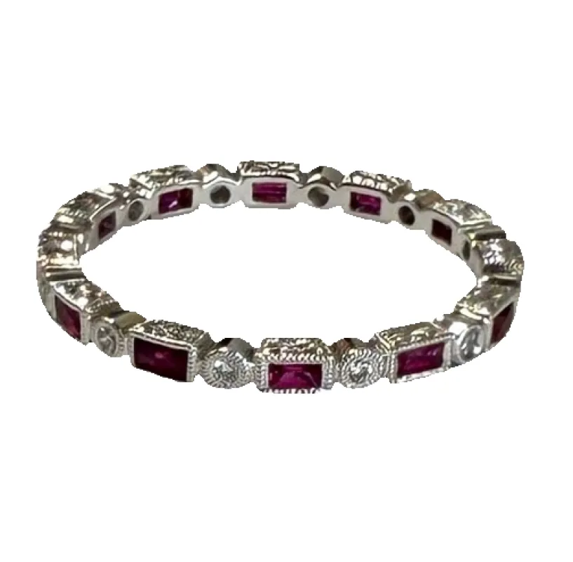 Alliance tour complet en or blanc, rubis et diamants sold by 58 Facettes