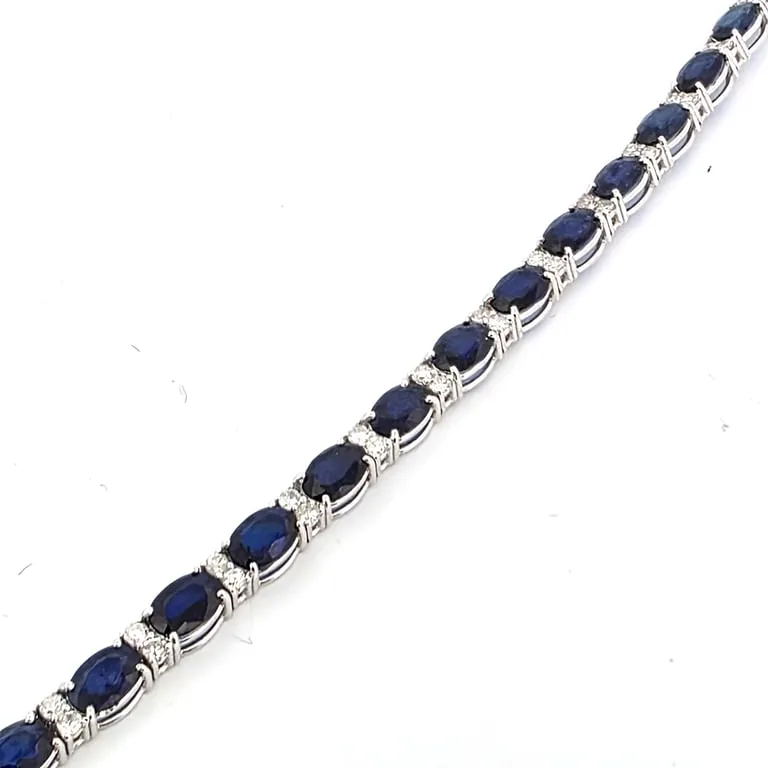 Bracelet tennis en or blanc avec saphirs et diamants sold by 58 Facettes product image thumbnail 3