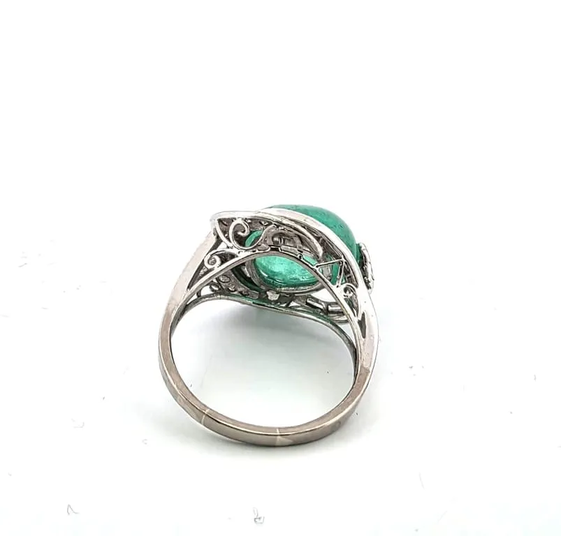 Bague en or blanc 18 ct avec émeraude cabochon et diamants sold by 58 Facettes product image thumbnail 5