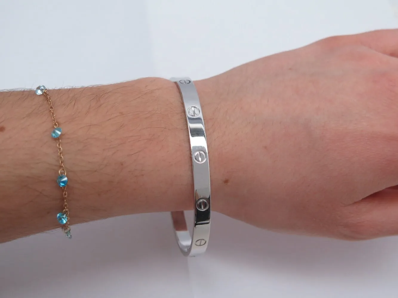 Cartier Love - Bracelet en or blanc (or gris) 18k, taille 20 sold by 58 Facettes product image thumbnail 2