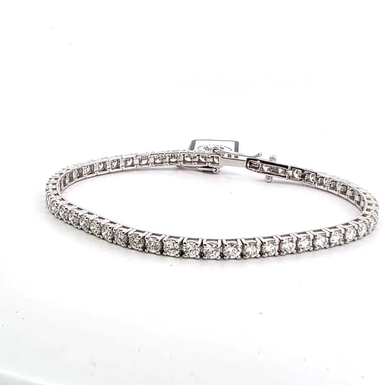 Bracelet tennis en or blanc 18 ct avec diamants sold by 58 Facettes product image thumbnail 2