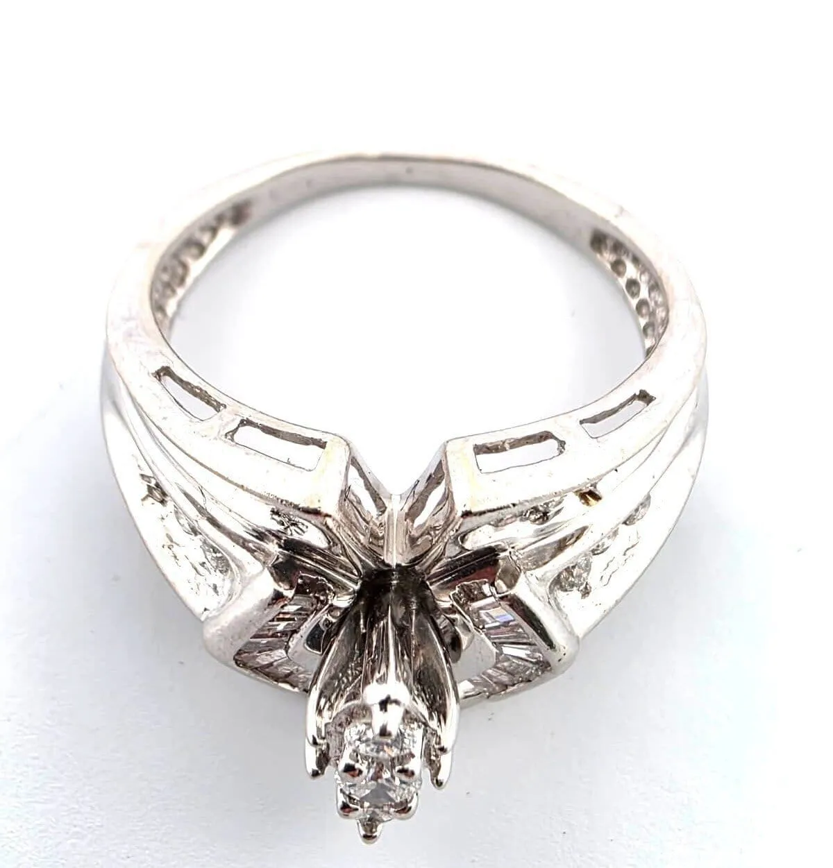 Bague en or blanc avec diamants sold by 58 Facettes product image thumbnail 4