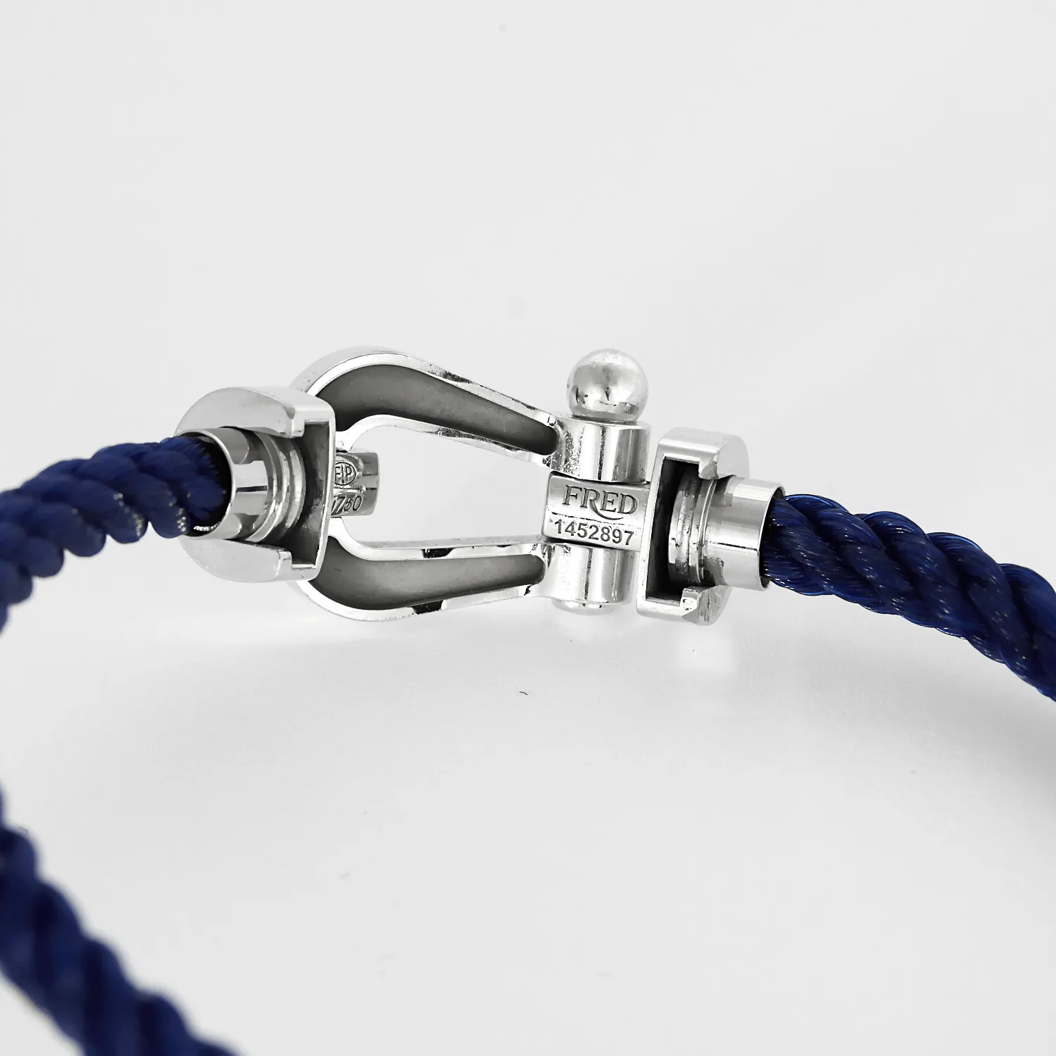 FRED - FORCE 10 - Moyen modèle - Bracelet en acier et manille en or blanc sold by 58 Facettes product image thumbnail 4