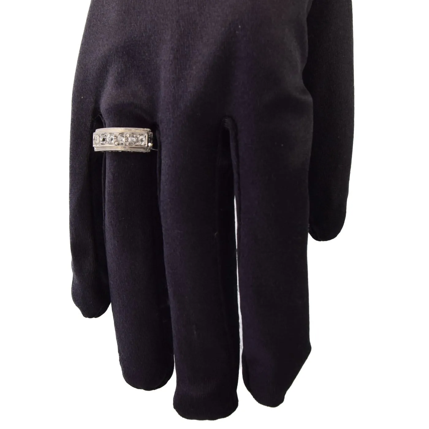 Bague Art déco en or blanc 18 ct avec diamants sold by 58 Facettes product image thumbnail 2