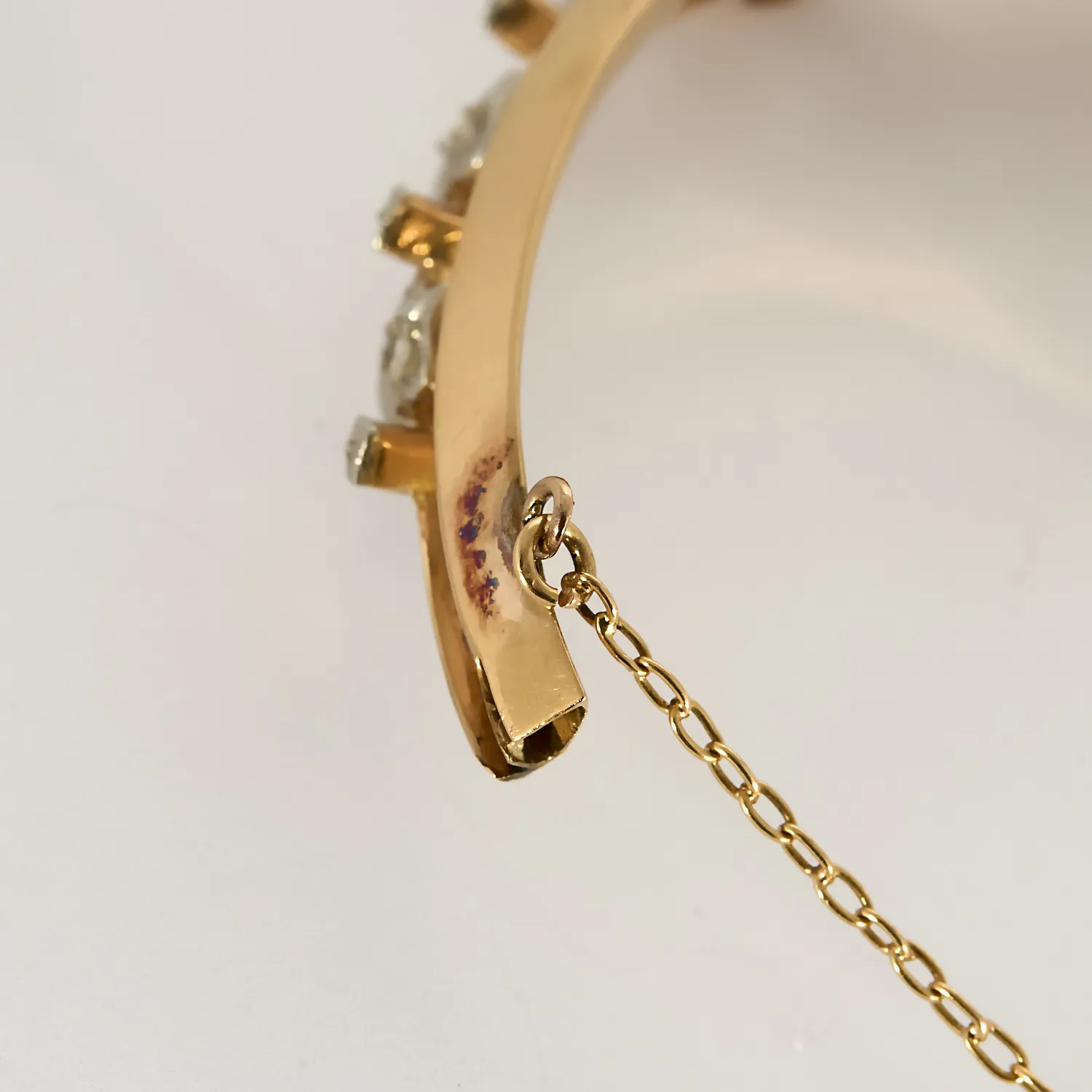 Bracelet jonc ouvrant en or rose, or blanc et diamants sold by 58 Facettes product image thumbnail 4