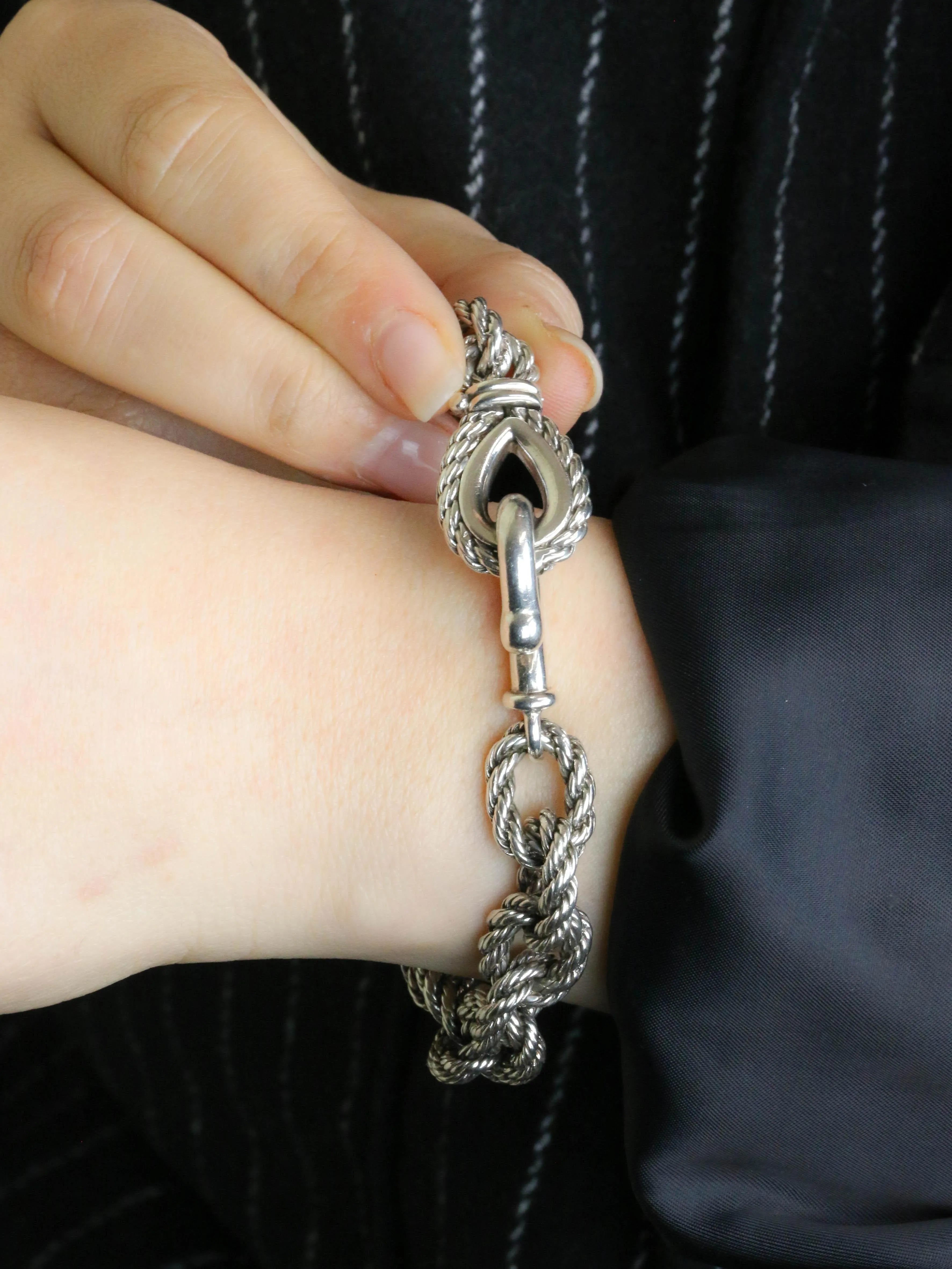 HERMES (Attribué à) Bracelet quadrille corde tressé argent sold by 58 Facettes product image thumbnail 2