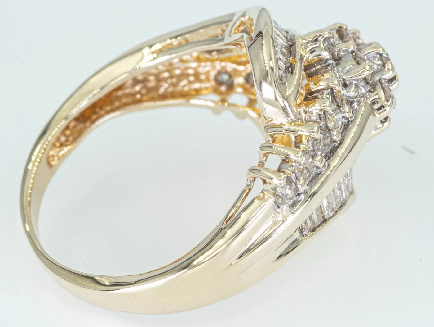Bague entourage - Or jaune 14 ct et diamants 0,65 ct sold by 58 Facettes product image thumbnail 4