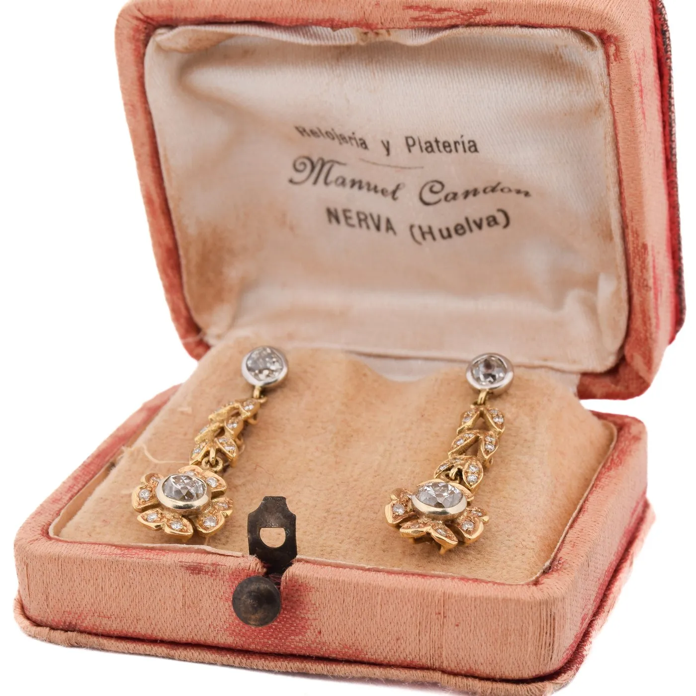 Boucles d’oreilles pendantes vintage en or jaune 18 ct et diamants sold by 58 Facettes product image thumbnail 2