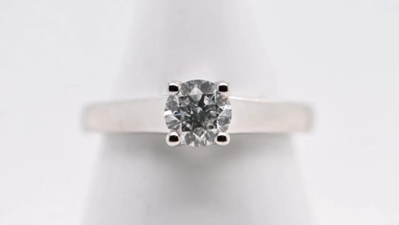 Bague solitaire en or blanc 18 carats avec diamant 0,750 ct sold by 58 Facettes product image thumbnail 3
